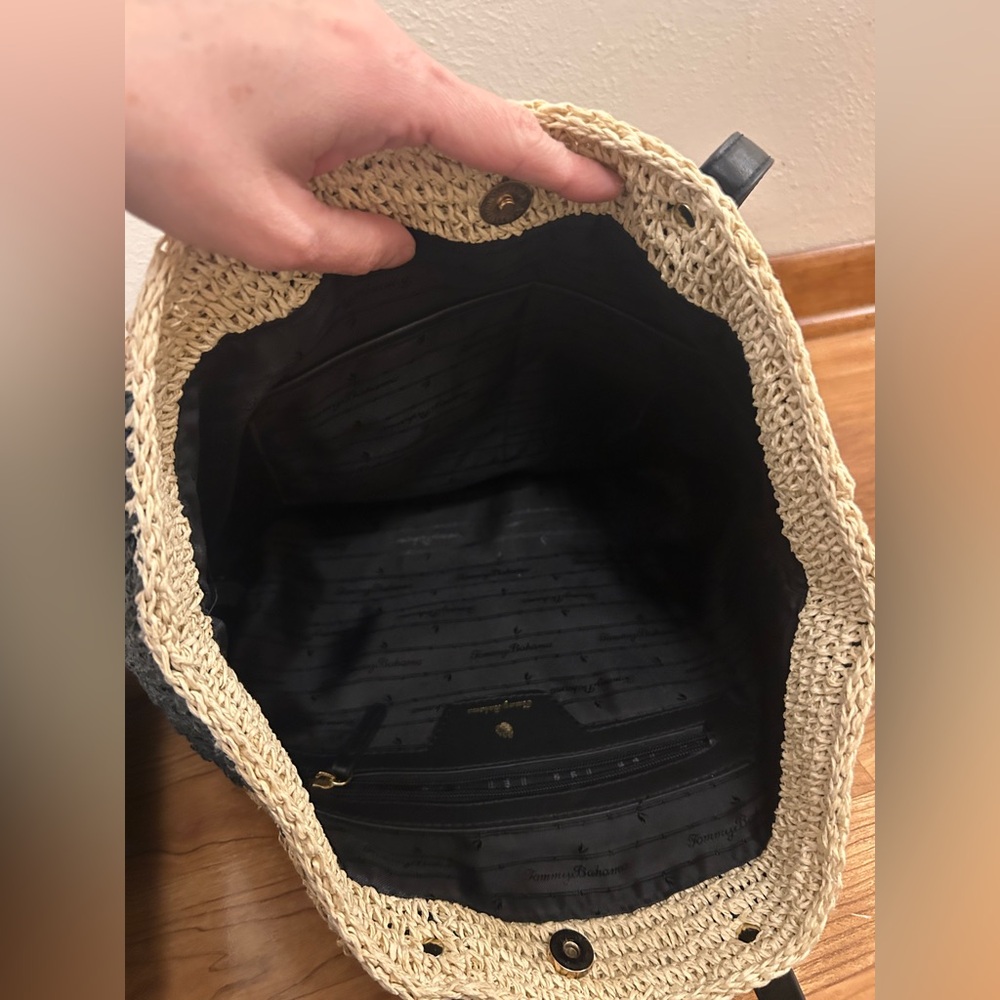 Tommy Bahama Woven Paper Shoulder Bag - Picture 3 of 3